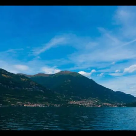 Luxury Lakefront Maisonette * Lezzeno