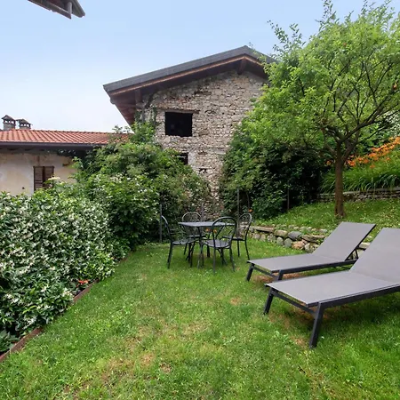 Appartamento Luxury Lakefront Maisonette Lezzeno