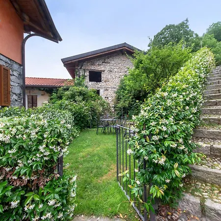Luxury Lakefront Maisonette * Lezzeno