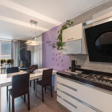 Appartamento Luxury Lakefront Maisonette
