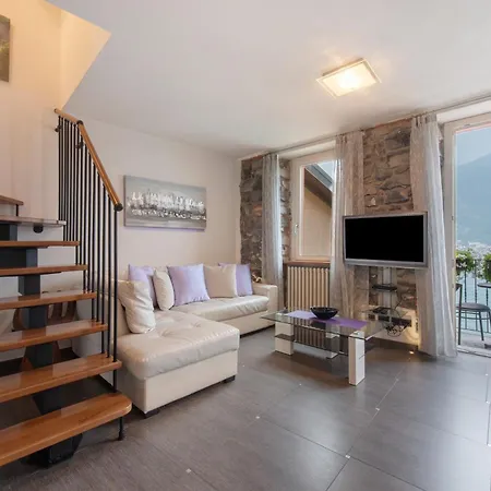 Luxury Lakefront Maisonette *