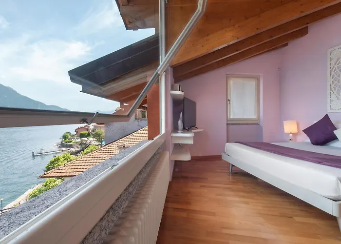 Luxury Lakefront Maisonette 아파트 *
